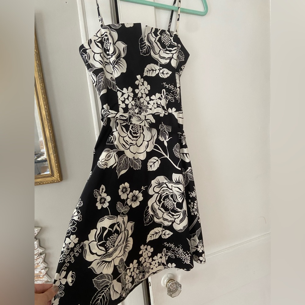 Top shop black and whit belted floral dress size 8 - Picture 5 of 6